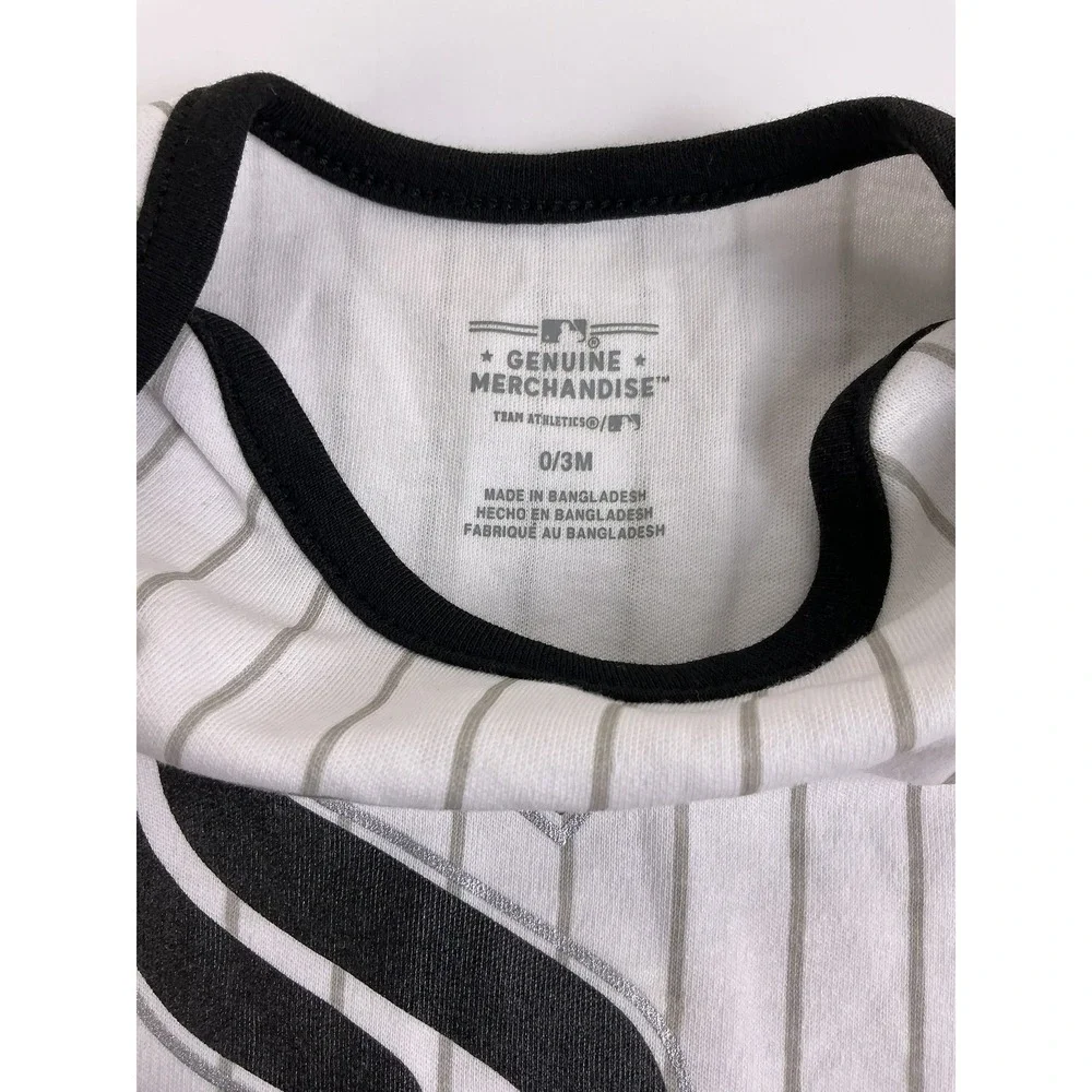 Chicago White Sox Baby Onesie Bodysuit 0–3 Months MLB‎ Pinstripe Infant Outfit